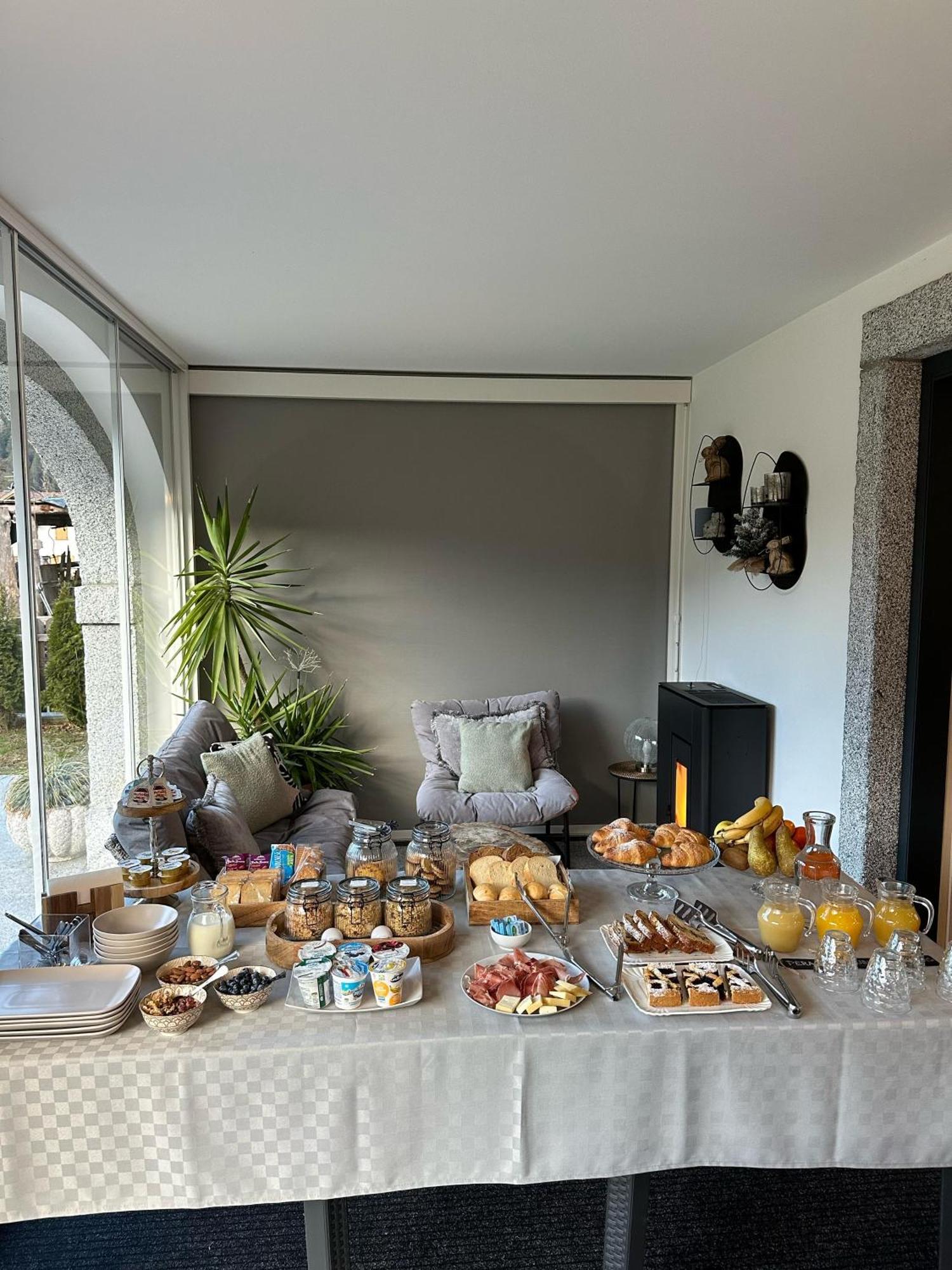 B&B Casa Il Sasso Pinzolo Buitenkant foto